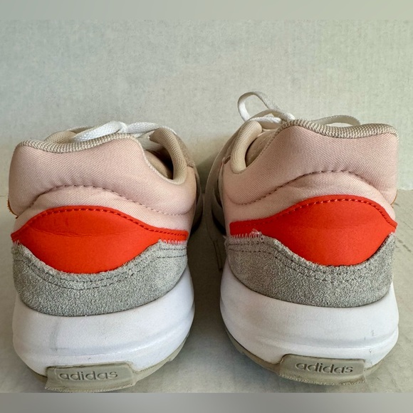 Adidas-Retrorun running sneakers from Finish Line in pink and white.Size 9 - Picture 4 of 12